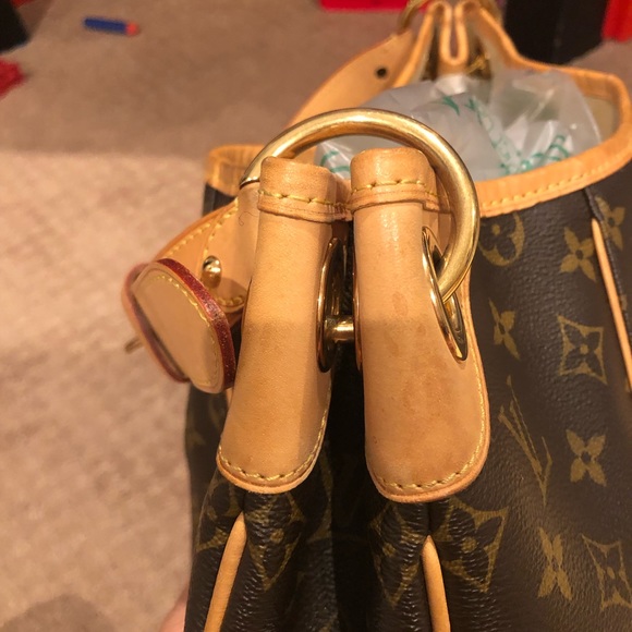 Additional Pics of Louis Vuitton Galliera PM - Picture 6 of 16